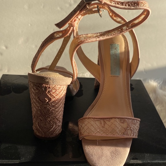 Betsey Johnson Women's Sb-kani Nude champagne colour fabric lace sandalBell Hill - Picture 9 of 14